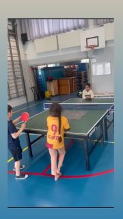 Vandaag hebben de kinderen tijdens les 2 gewerkt aan hun eerste opslag – knap hoe snel ze het oppakken!
Volgende week is er geen les in verband met Hemelvaart, maar daarna gaan we weer enthousiast verder met nieuwe tafeltennisoefeningen!
#tafeltennisles #schoolproject #jeugdsport #DenHaag #sportplezier #opslagleren #bewegenmetschool #Hemelvaart